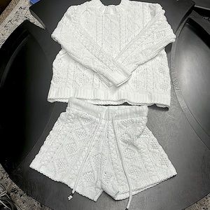 MeMoi sweater and shorts set